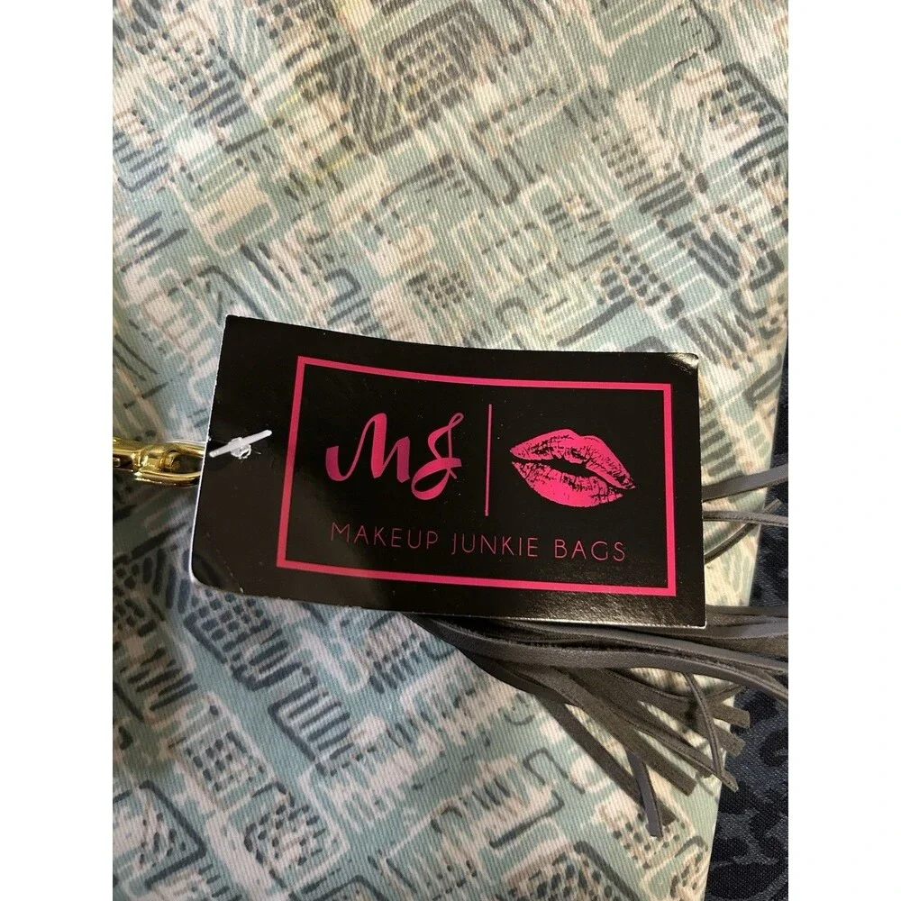 Makeup Mommy Junkie Bag Set Of 4 Mint Green New With Tags